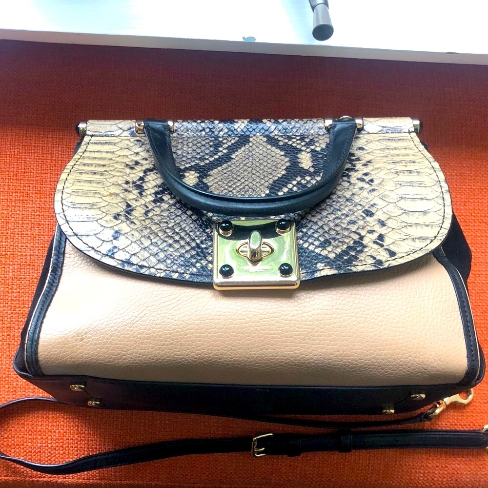 Luxury COACH Bag 👛